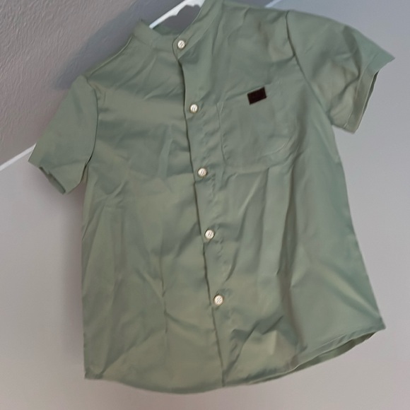 SHEIN Other - BOYS BUTTON DOWN SHIRT